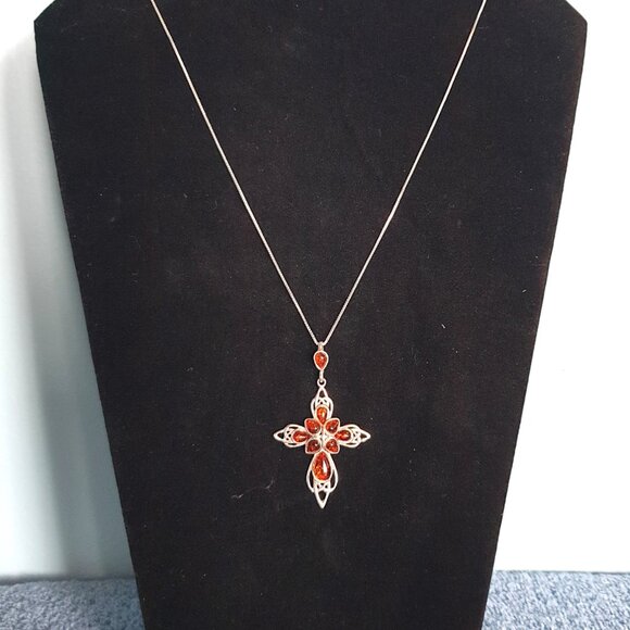 Wonderful 2.25’’ Large Baltic Amber Sterling Silver Cross Pendant Necklace - Picture 5 of 11